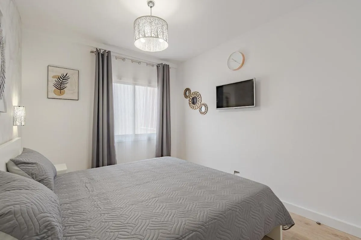 Modern And Cozy Apartment In Los Cristianos Spanien