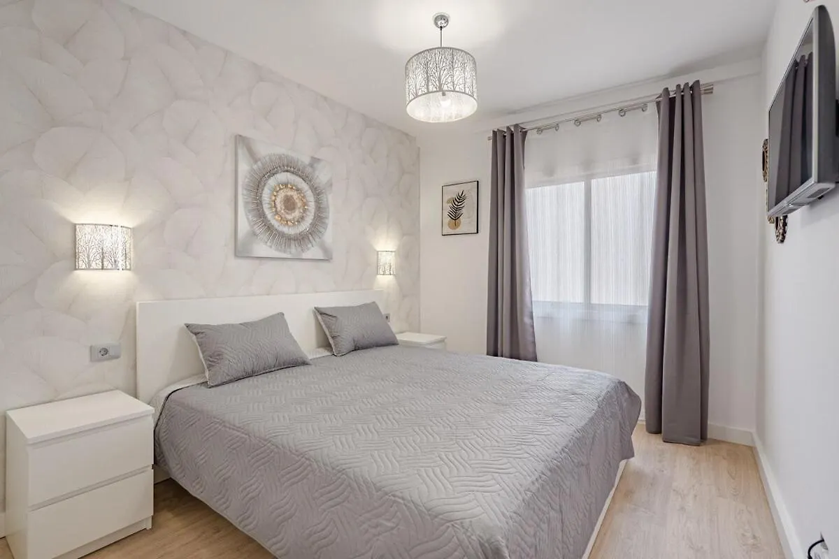 Modern And Cozy Apartment In Los Cristianos 0*, Los Cristianos (Tenerife)